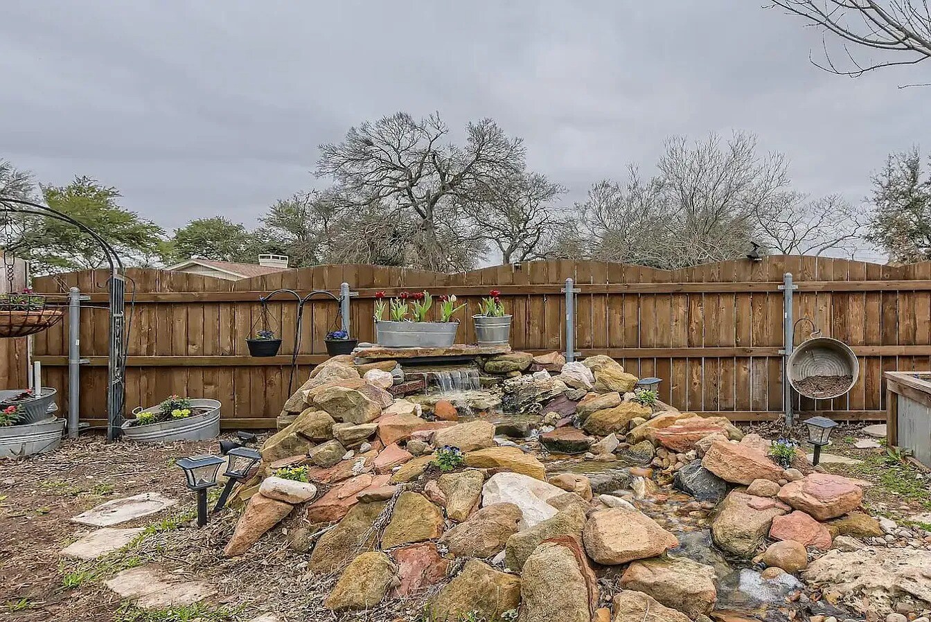 Building Photo - 11519 Fast Horse Dr