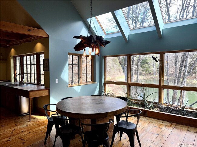 Building Photo - 22 Knight Rd