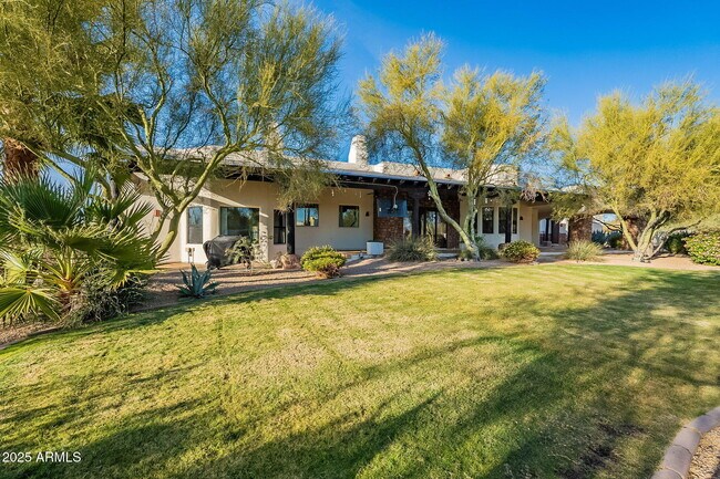 Building Photo - 7845 E Dynamite Blvd