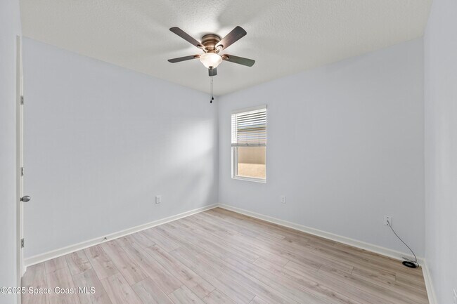 Building Photo - 1015 Dugan CIR SE