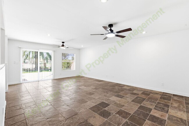 Building Photo - Remodeled Alta Mesa Golf Course Home with Private Balcony and Putting Green