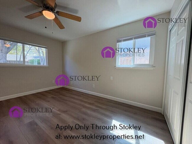 Building Photo - 1840 Sandalwood Dr