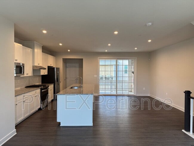 Building Photo - 5609 Greenpoint Ln