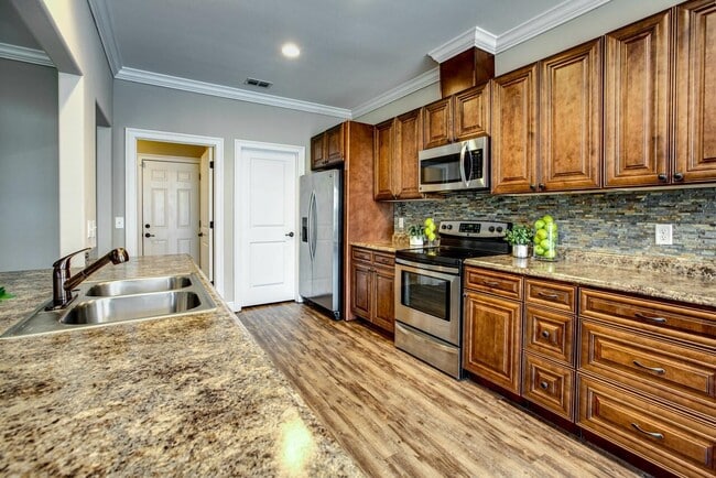 Building Photo - 2475 Tippecanoe Ridge