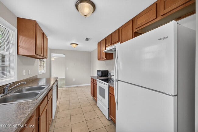 Building Photo - 1143 Tumbleweed Dr
