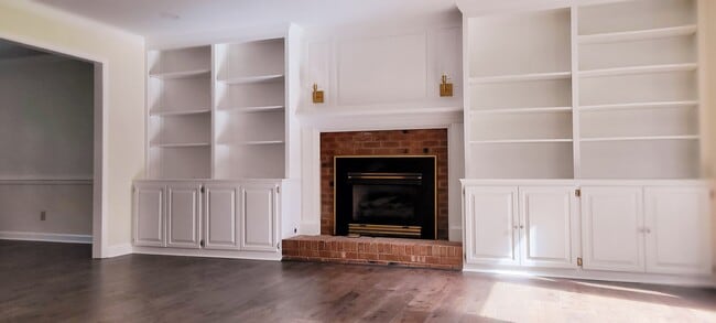 Building Photo - 6216 Krandon Dr