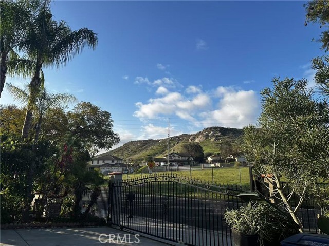 Building Photo - 7929 Bolton Ave