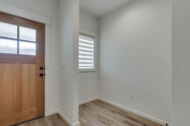 Building Photo - Welcome to Bungalow Heights! Edmond Townhome w/ Balcony, Yard & Resort Amenities