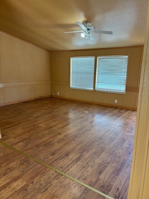 Building Photo - 4915 Apache Ln