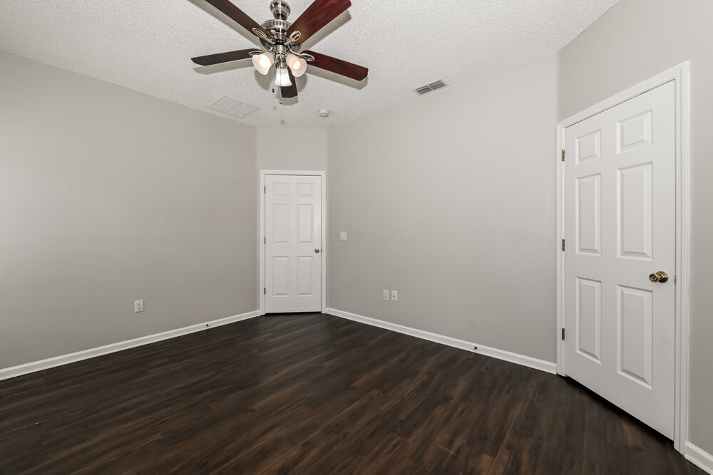 Building Photo - 699 Bellshire Dr