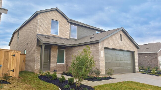 Building Photo - 16806 Old Wagon Wy