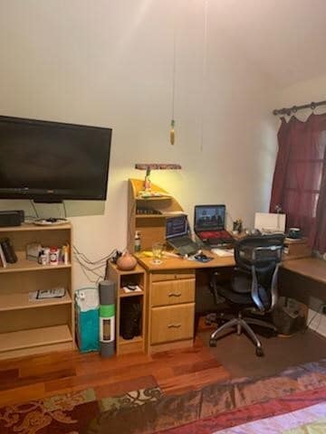 Building Photo - 746 Saint Albans Dr