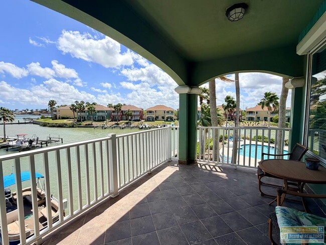 Building Photo - 17 Harbor Point