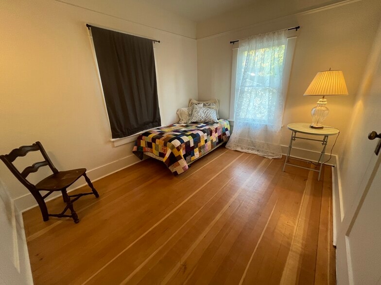 Bedroom - 428 NW 7th St