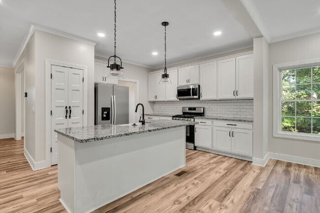 Building Photo - 5001 Dampier Ct