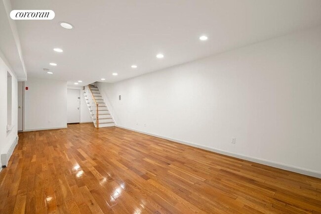 Building Photo - 316 W 51st St