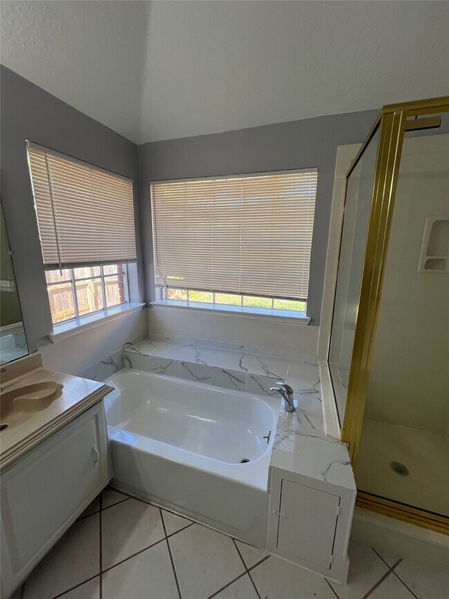 Building Photo - 3311 Ashlock Dr
