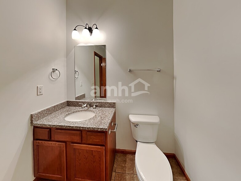 Building Photo - 6715 Legacy Pointe Ct