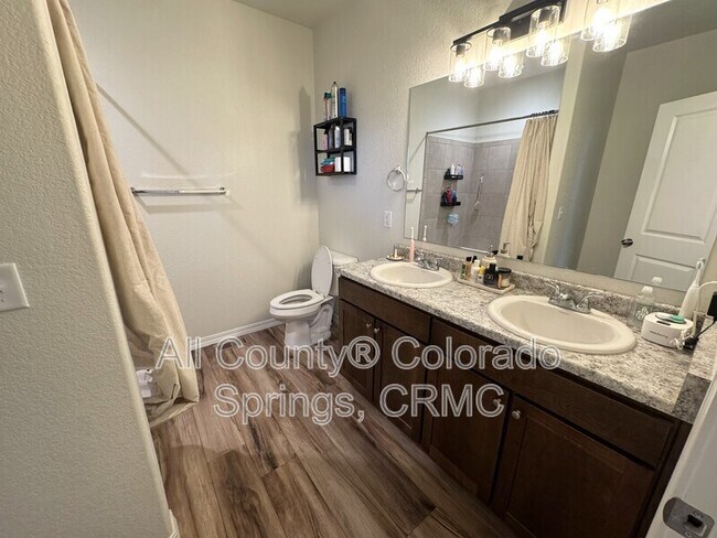 Building Photo - 7421 Marbled Wood Pt