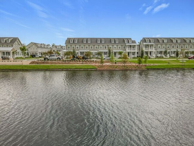 Building Photo - Brand New Luxury Town House in Island Village a Celebration, FL maintenance free community.