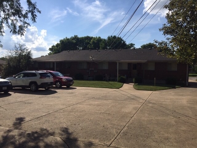 Back parking. - 12601 Blue Ridge Ext