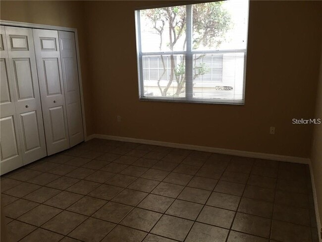 Building Photo - 4210 Harbor Lake Dr