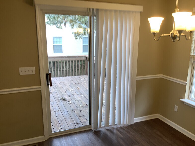 Building Photo - 116 Windy Meadow Way