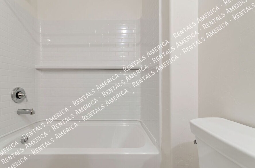 Building Photo - 5468 W Monterey Dr