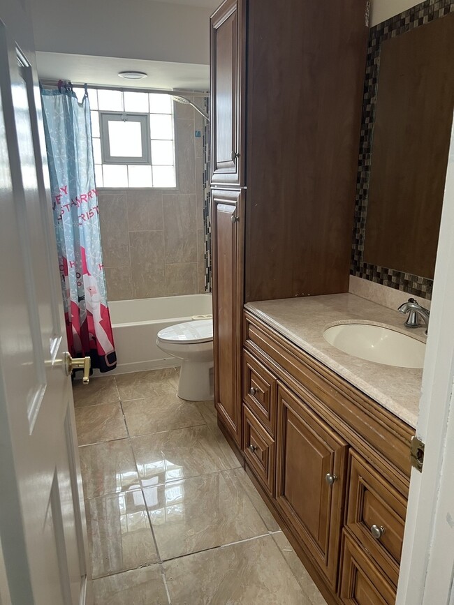 Building Photo - 8440 163rd St