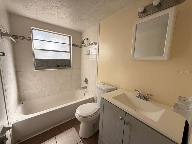 Building Photo - 8505 N Tampa St