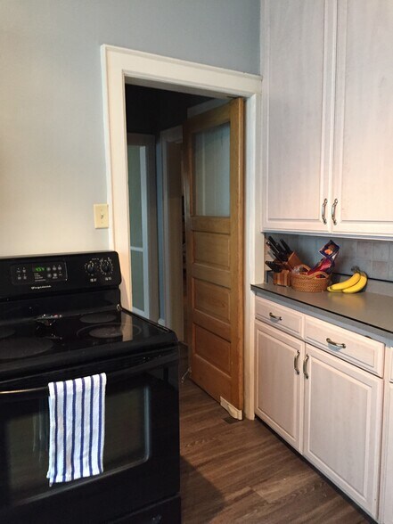 Hall to Pantry 2 - 2520 N Frederick Ave