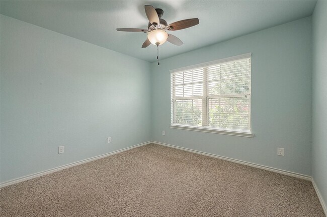 Building Photo - 18118 Trace Pointe Ln