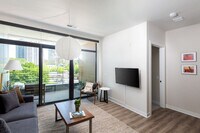 Building Photo - 1632 N Franklin Pl