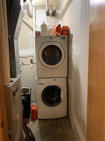 Building Photo - 3121 Diamond St