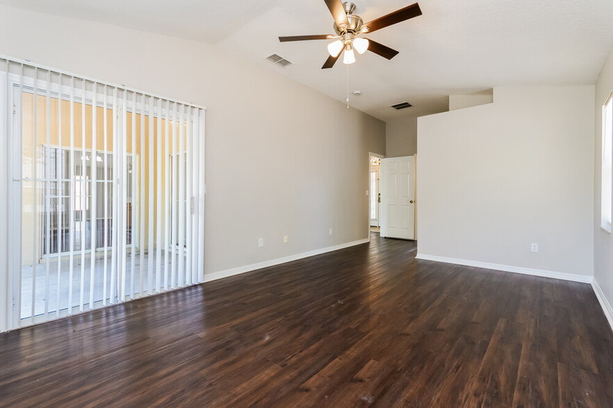 Building Photo - 640 Tranquility St