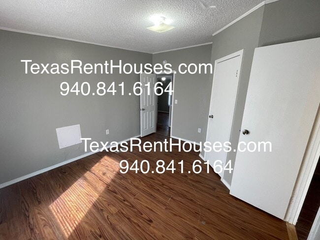 Building Photo - 820016.13