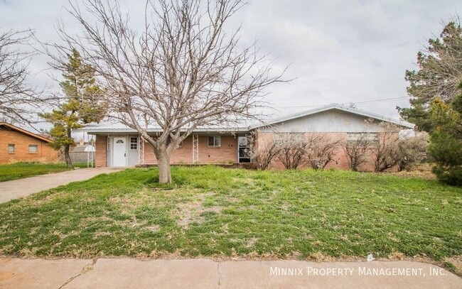 Building Photo - 1906 N Pecos St