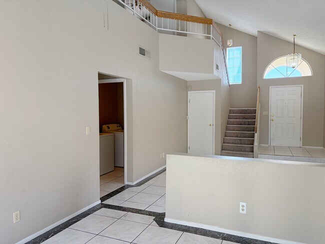 Building Photo - 2713 Brienza Way