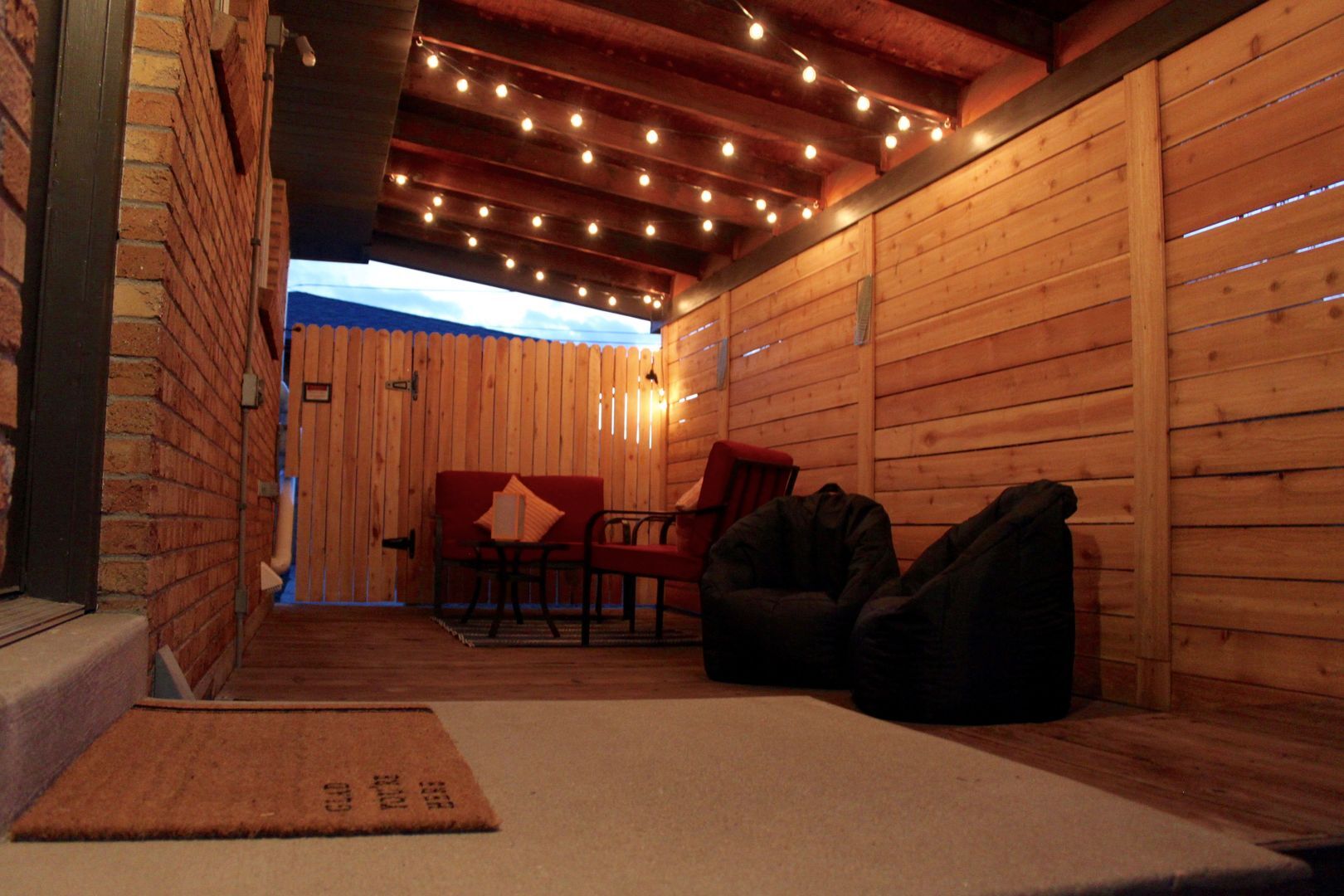 Building Photo - 535 Perry St