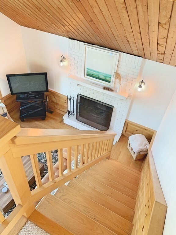 Building Photo - 24 Columbia Way