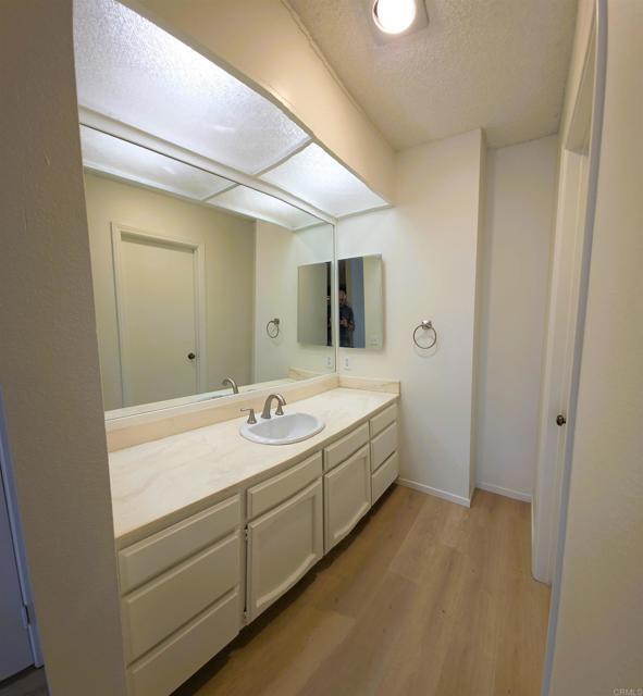 Building Photo - 3525 Lebon Dr