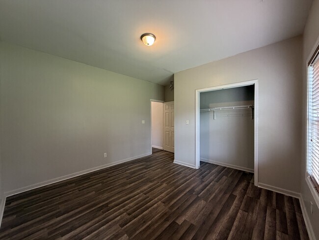 Building Photo - 2501 Burkholder Rd