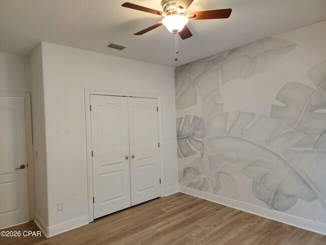 Building Photo - 114 Heather Dr