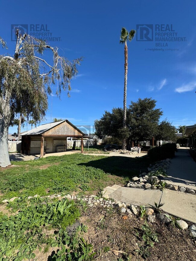 Building Photo - Peaceful Nuevo Living with Gated Driveway, Spacious Layout and Outdoor Living