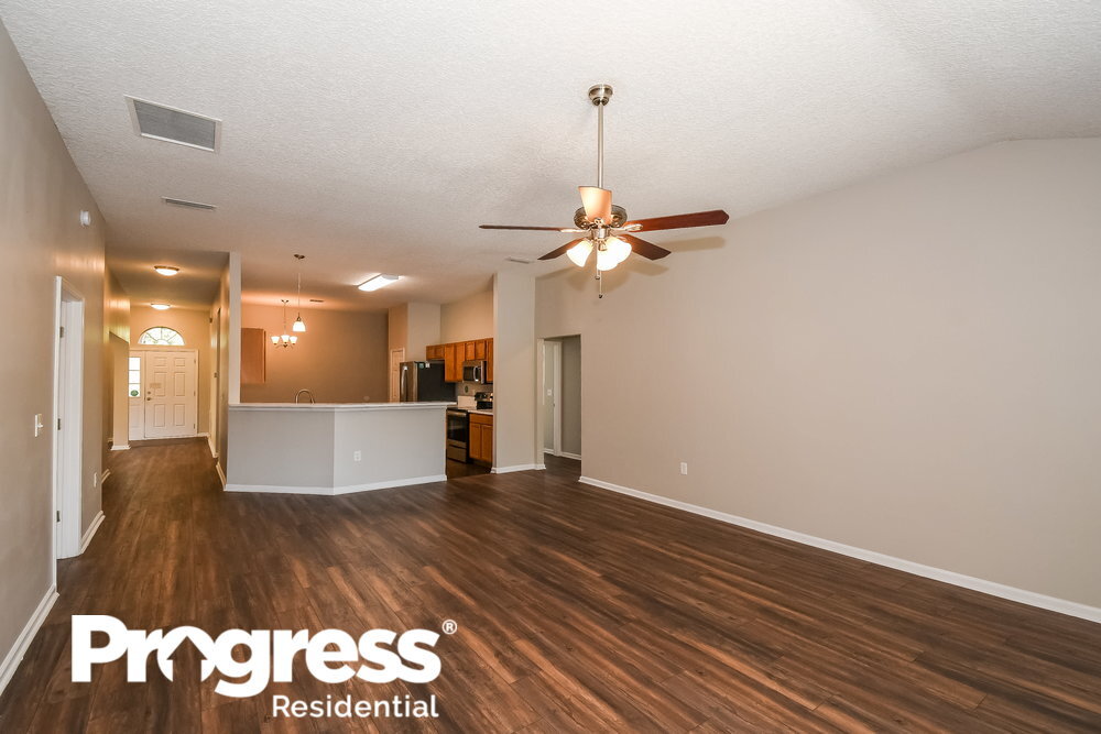 Building Photo - 14064 Fish Eagle Dr E