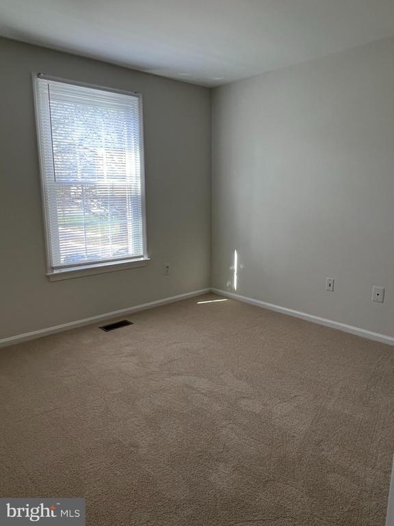 Building Photo - 6015 Netherton St