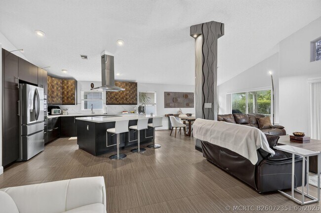 Building Photo - 1504 Lake Breeze Dr