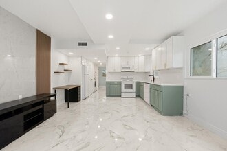 Building Photo - 3675 Gulf Blvd