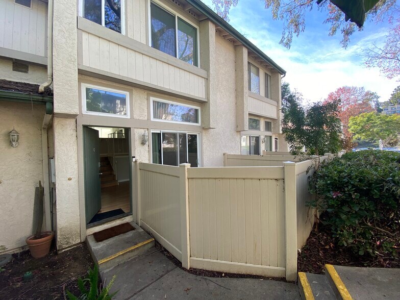 Building Photo - 8791 Gilman Dr