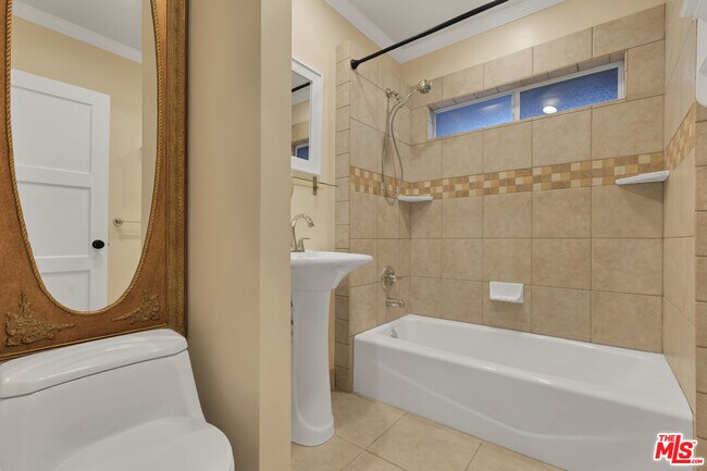 Building Photo - 6677 W 88th St